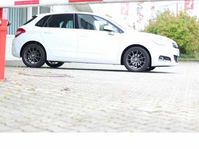 Citroen C4 Exclusive. .. Exclusive