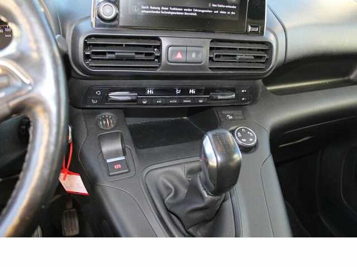 Opel Combo Life Innovation. .. INNOVATION