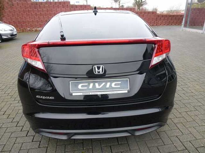 Honda Civic 1,8 i-VTEC Sport Kamera Winterpaket...
