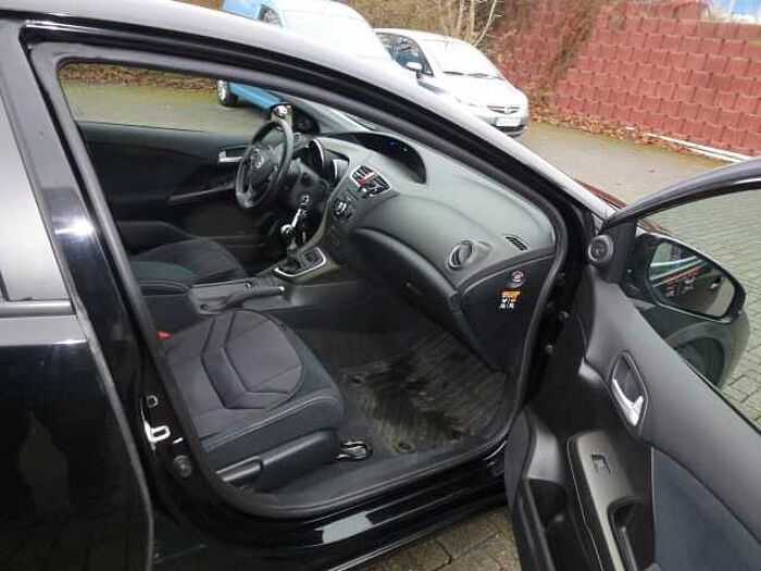 Honda Civic 1,8 i-VTEC Sport Kamera Winterpaket...