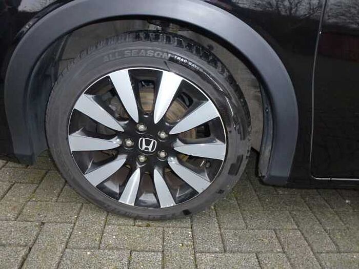 Honda Civic 1,8 i-VTEC Sport Kamera Winterpaket...