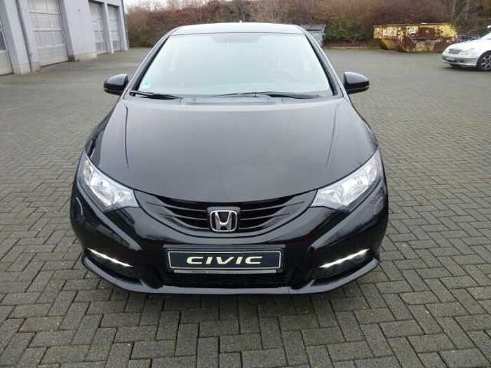 Honda Civic 1,8 i-VTEC Sport Kamera Winterpaket...