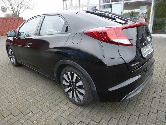 Honda Civic 1,8 i-VTEC Sport Kamera Winterpaket...