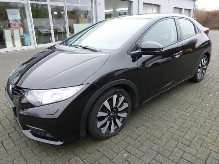 Honda Civic 1,8 i-VTEC Sport Kamera Winterpaket...