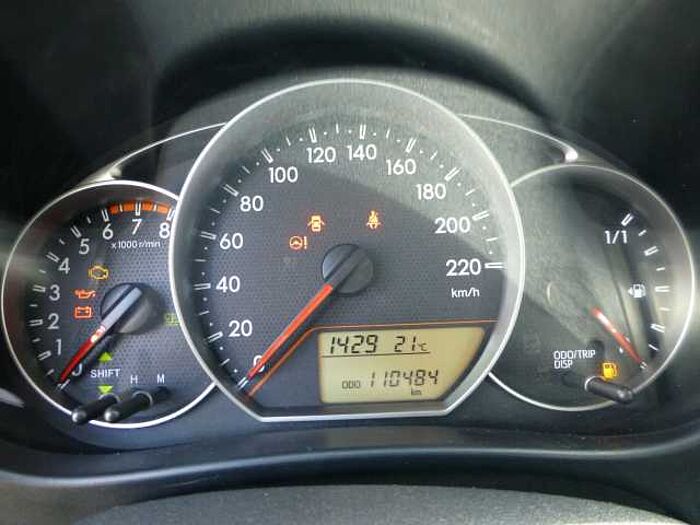 Toyota Verso-S Life. .. Life