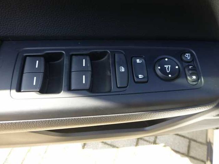 Honda CR-V 2,0 e:HEV Elegance 4-WD Leder/ Pano/ Navi....