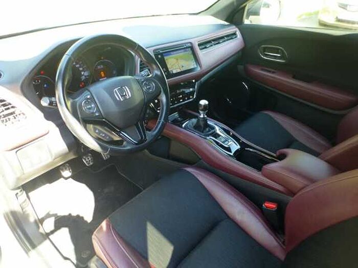 Honda HR-V 1,5 i-VTEC TURBO Sport. .. Sport