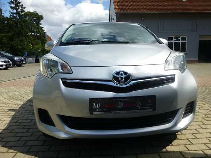 Toyota Verso-S Life... Life