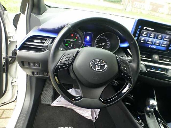 Toyota C-HR 1,8 Hybrid... Style