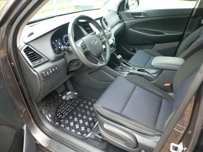 Hyundai Tucson 1,6 Turbo Automatik 2WD Navi....