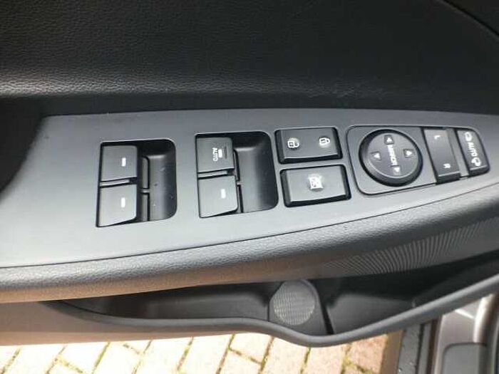 Hyundai Tucson 1,6 Turbo Automatik 2WD Navi....
