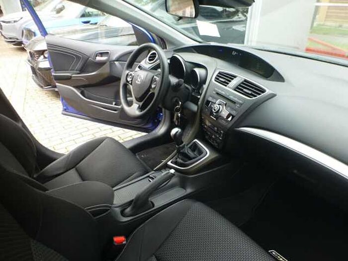 Honda Civic 1,8 i-VTEC Comfort Kombi Klima....