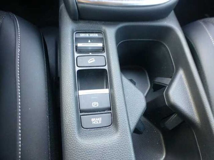 Honda HR-V e:HEV 1,5 i-MMD Hybrid Advance NAVI...