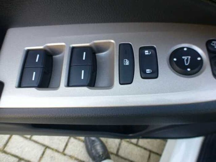 Honda HR-V e:HEV 1,5 i-MMD Hybrid Advance NAVI...