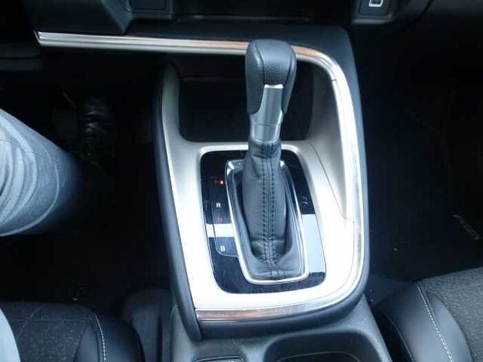 Honda HR-V e:HEV 1,5 i-MMD Hybrid Advance NAVI...