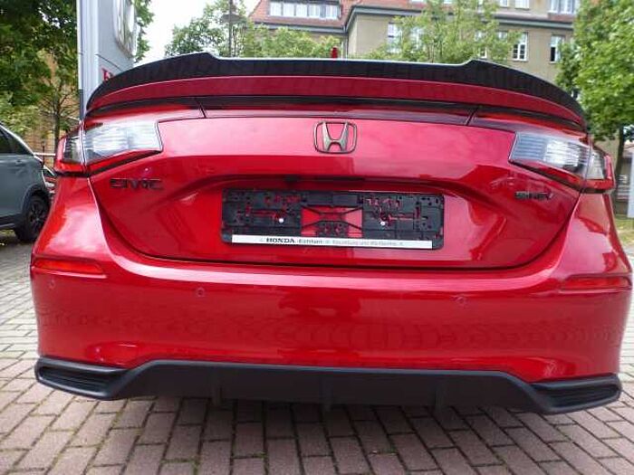 Honda Civic e: HEV 2,0 i-MMD Hybrid Advance Heckspoiler. ..