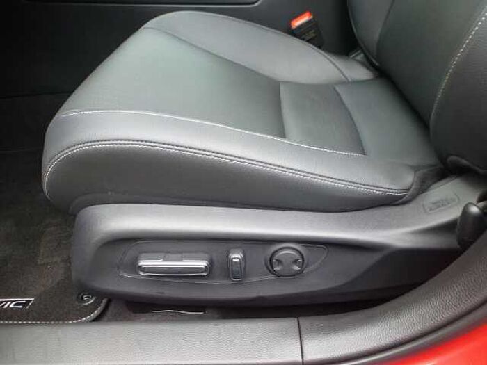 Honda Civic e: HEV 2,0 i-MMD Hybrid Advance Heckspoiler. ..