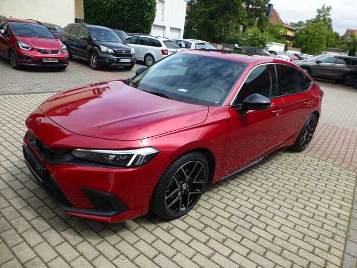Honda Civic e: HEV 2,0 i-MMD Hybrid Advance Heckspoiler. ..