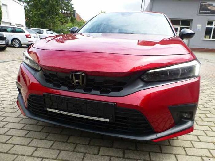 Honda Civic e: HEV 2,0 i-MMD Hybrid Advance Heckspoiler. ..