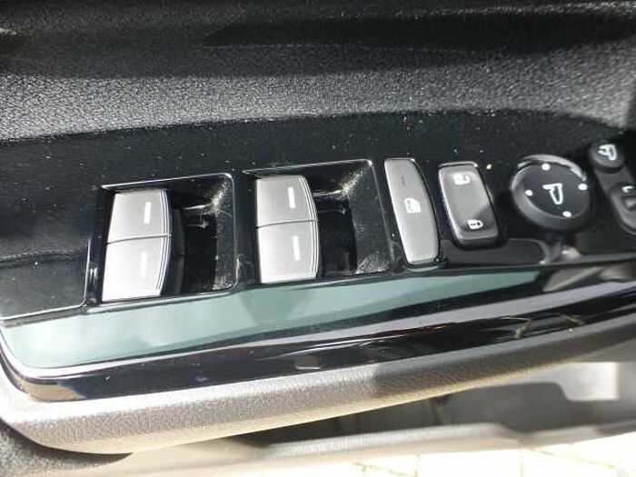 Honda CR-V 2,0 i-MMD HYBRID 4WD Elegance... Elegance