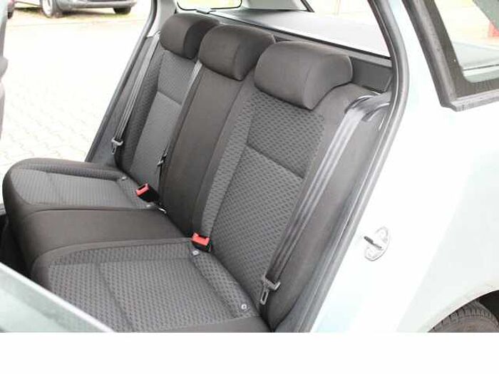 SKODA Fabia 1.2 HTP Combi Style Edition... Edition