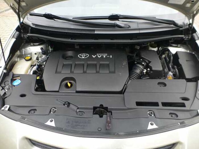 Toyota Auris 1,6i Sol... Sol